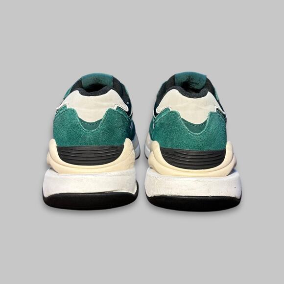 New Balance 57/40 Green Suede Men’s Sneakers - Size 7